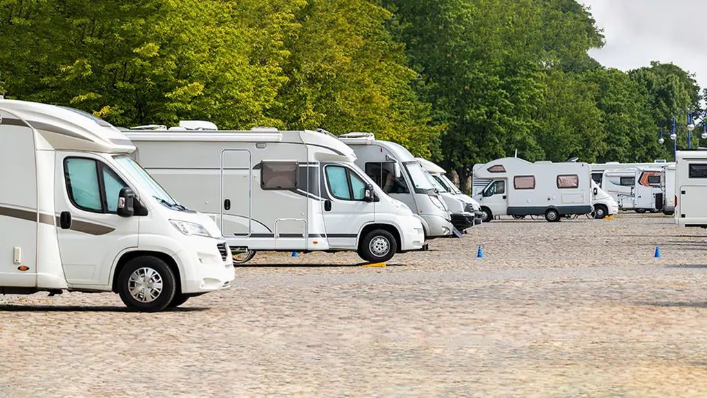 Fillmore Outdoor Storage & RV Sales, RV storage in Fillmore