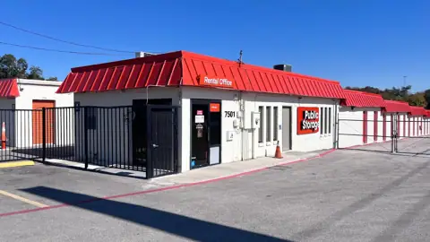 Public Storage photo 2