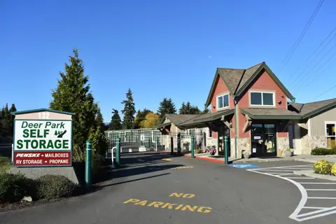 Deer Park Self Storage, Inc. & Penske Truck Rental photo 2