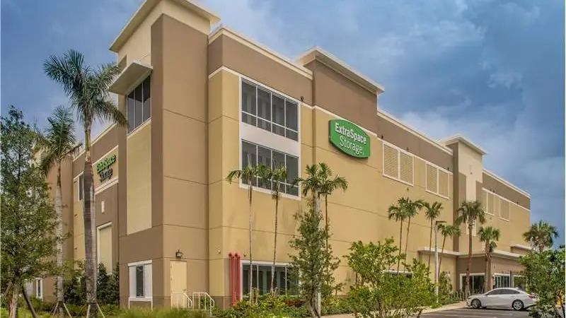 Extra Space Storage, RV storage in Pompano Beach