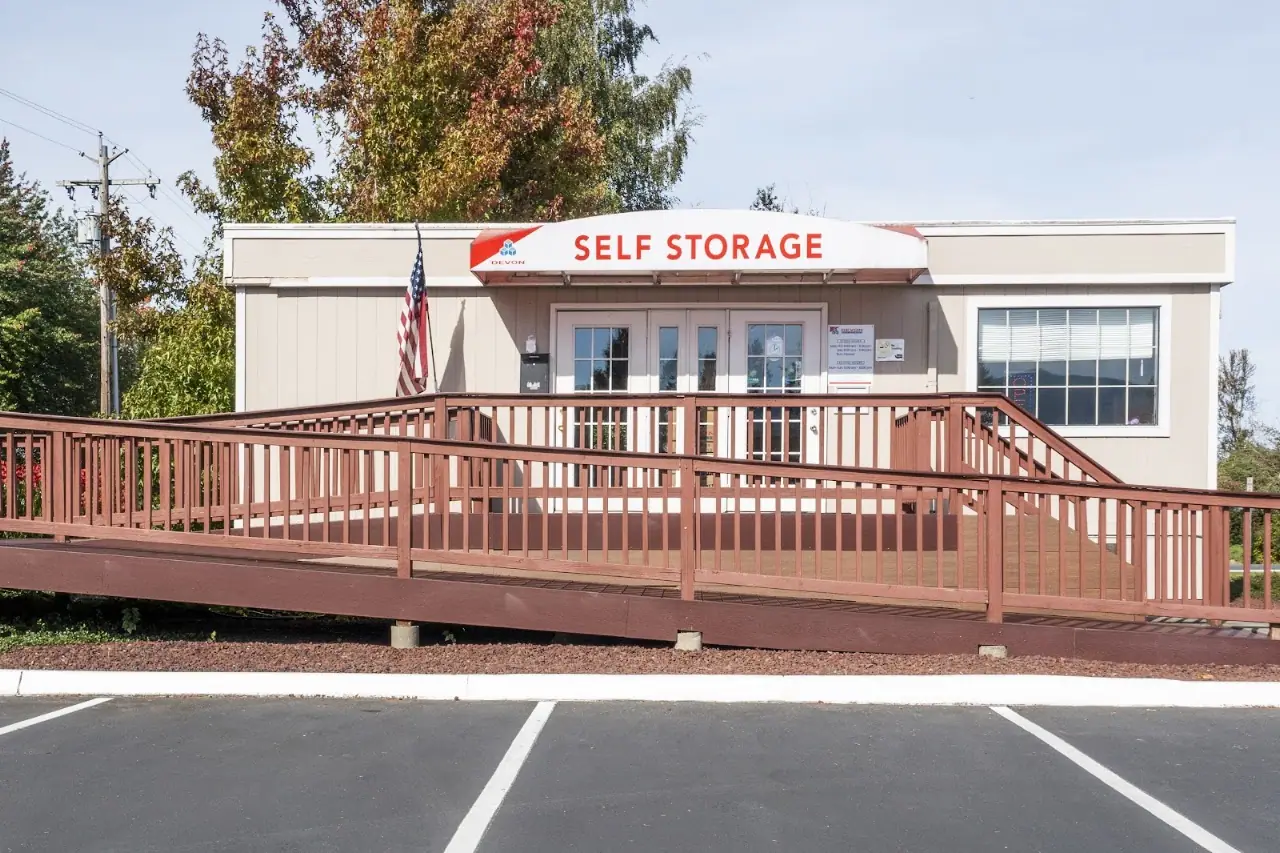 Devon Self Storage North Bend, Washington, RV storage in North Bend