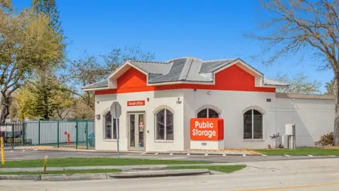 Public Storage in Sarasota, FL