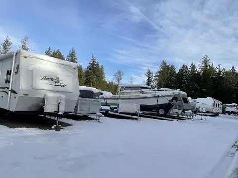 J & H Storage in Lynden, WA
