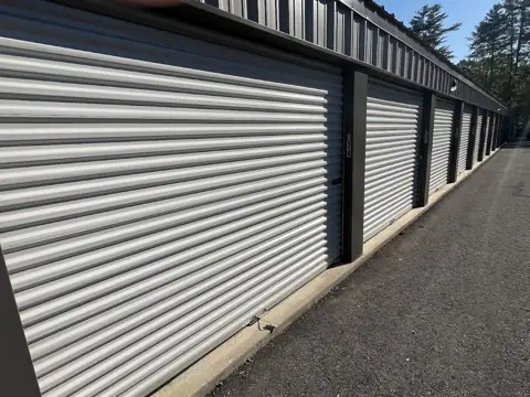 Lock'd Up Storage - Lancaster photo 3