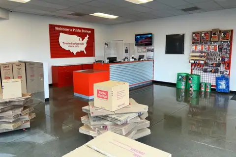 Public Storage photo 2