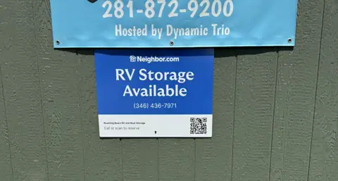 Roaming Bears RV and Boat Storage in Houston, TX
