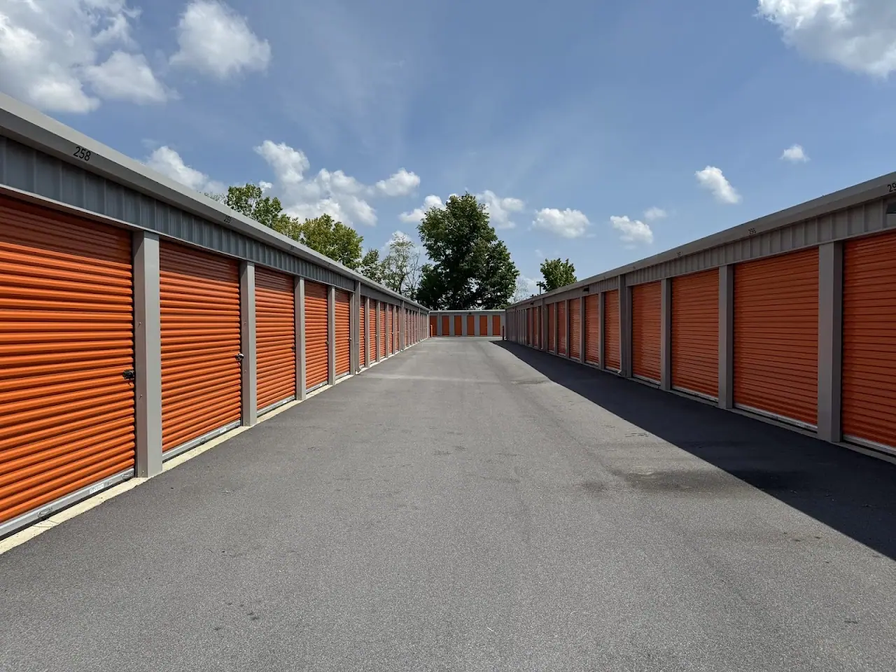 Mini Mall Storage - Bristol, RV storage in Bristol