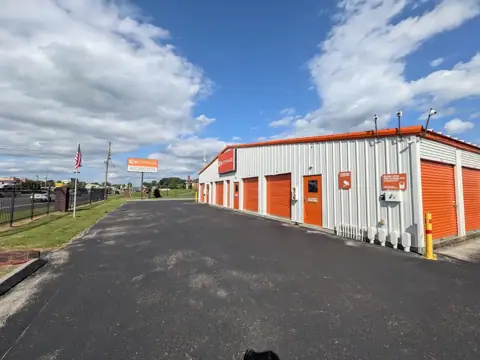Mini Mall Storage - Piney Flats photo 2