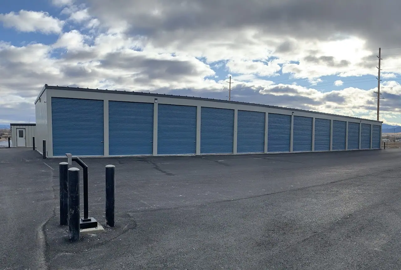 York Road Storage, RV storage in Helena