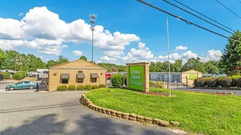 Extra Space Storage in Huntersville, NC