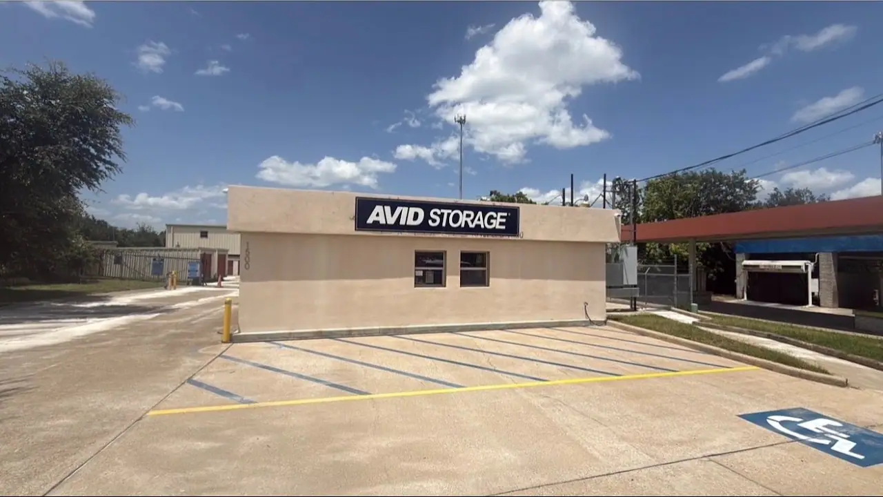 Avid Storage - Westlake, RV storage in Austin