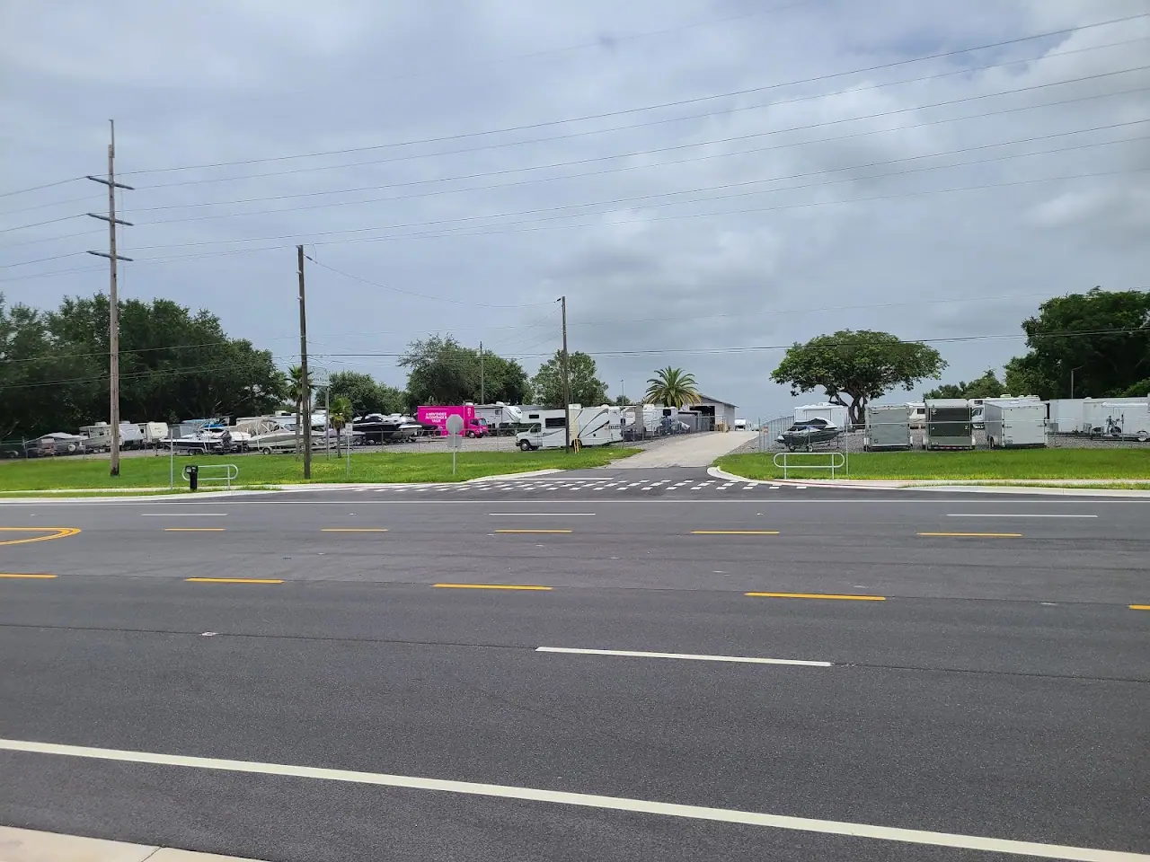 Crown Marine and RV Storage, RV storage in Clermont