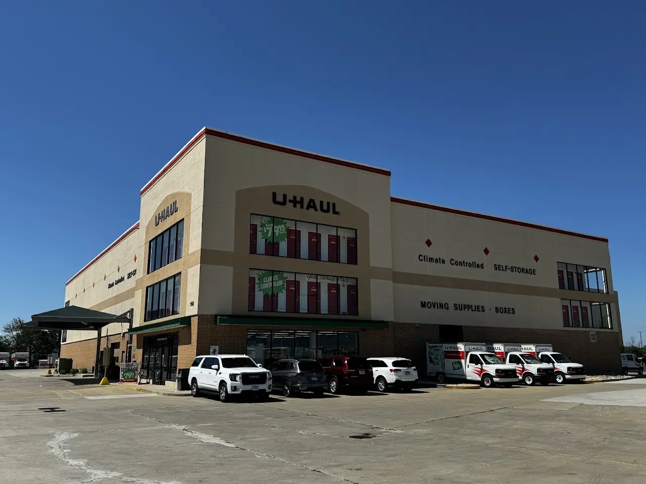 Self-Storage at U-Haul, RV storage in Aurora