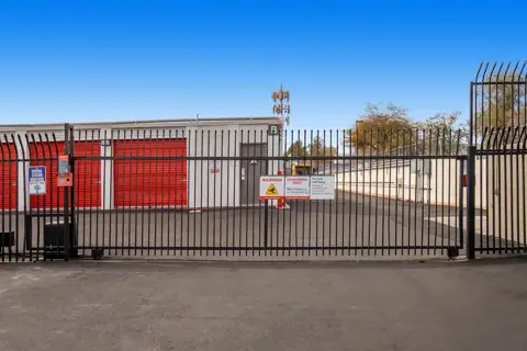 Public Storage photo 2