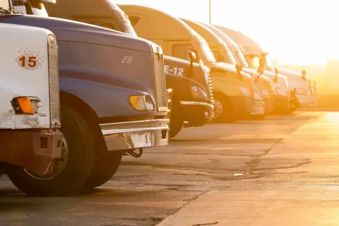 Right Solution Truck Parking Hub photo 3
