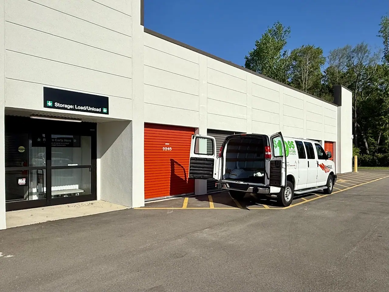 Self-Storage at U-Haul, RV storage in Middleburg