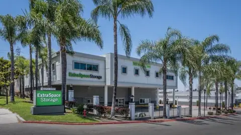 Extra Space Storage in Cerritos, CA