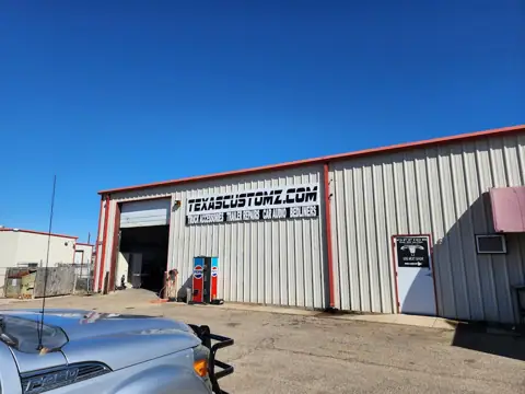 Texas Customs & Accessories in Bryan, TX