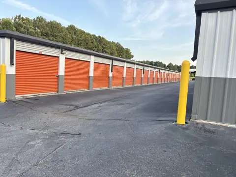 Mini Mall Storage photo 2