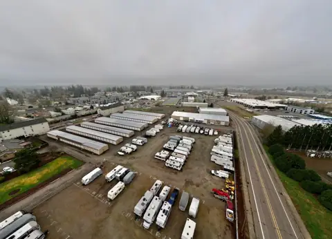 Claxter Road Storage photo 2