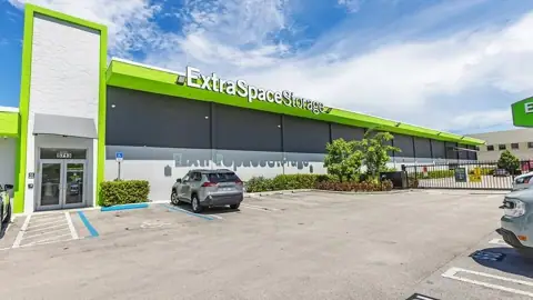 Extra Space Storage in Miami, FL