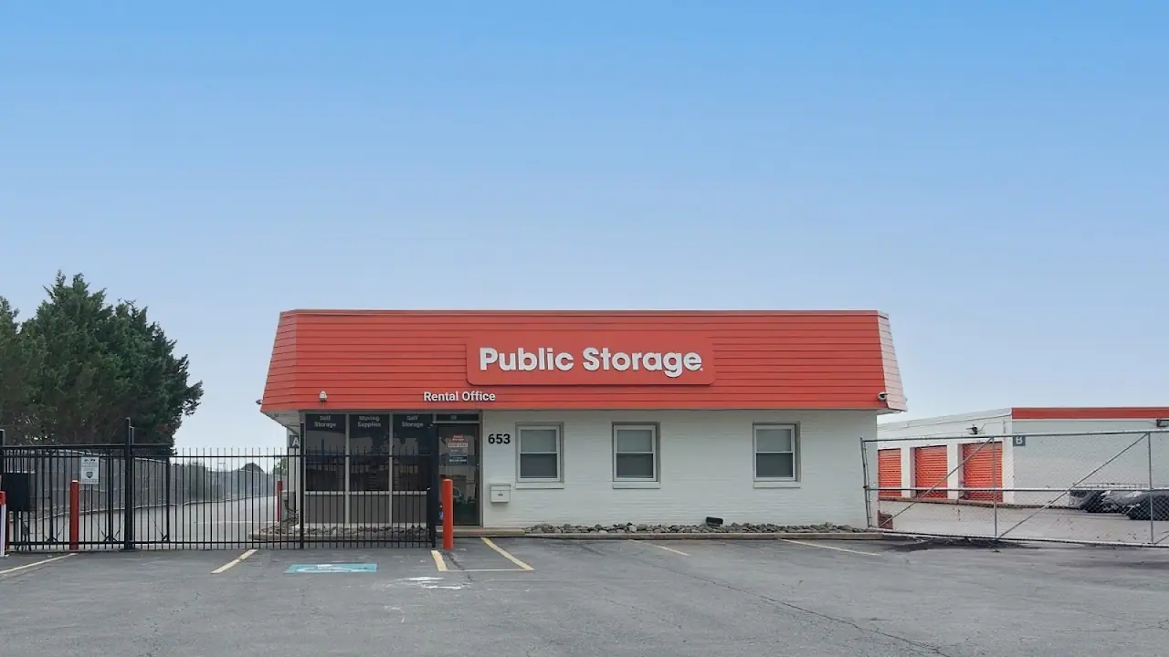 Public Storage, RV storage in Dover