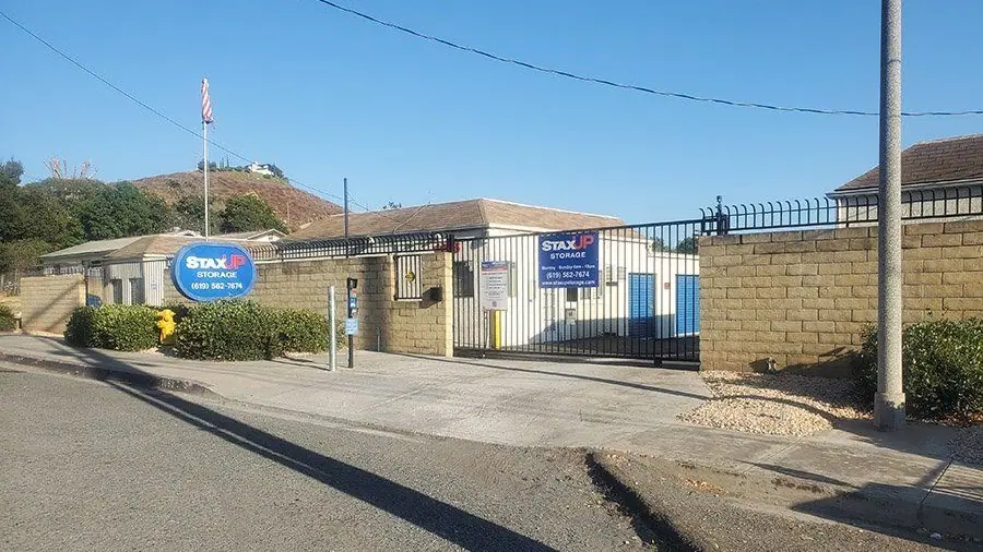 StaxUP Storage, RV storage in El Cajon