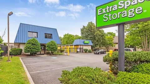 Extra Space Storage in Englewood, NJ