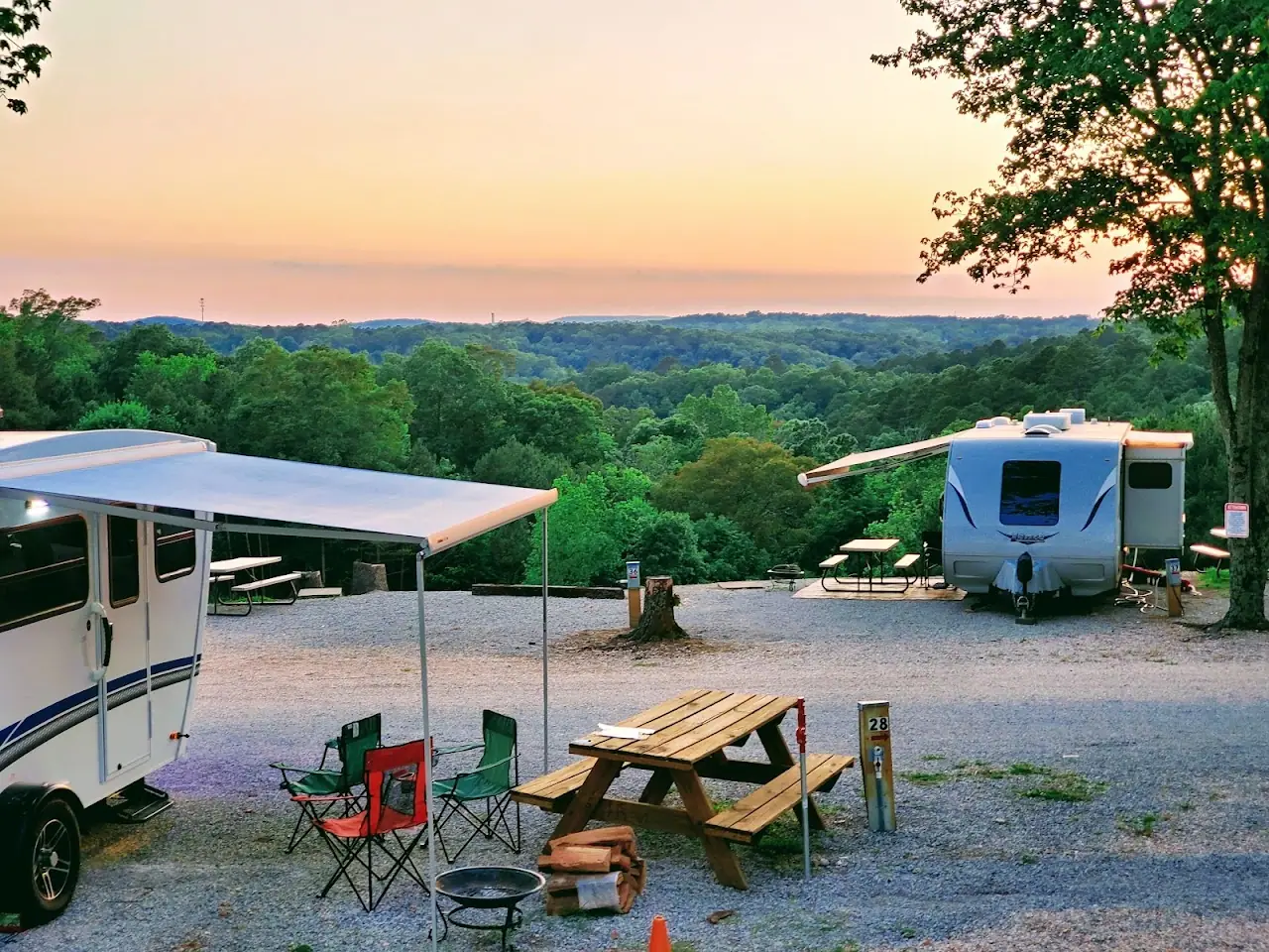 Wanderlust RV Park & Cabins, RV storage in Eureka Springs