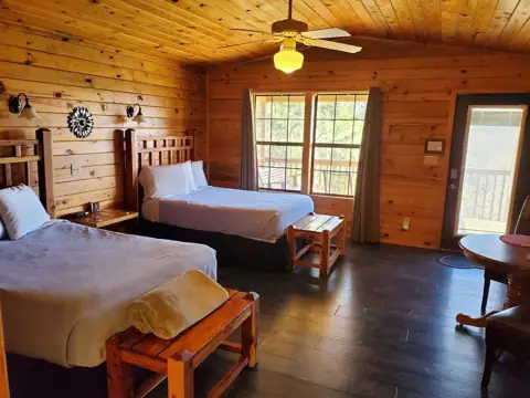 Wanderlust RV Park & Cabins photo 2