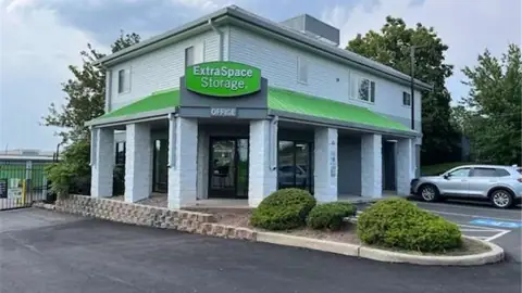 Extra Space Storage in Bridgewater, NJ