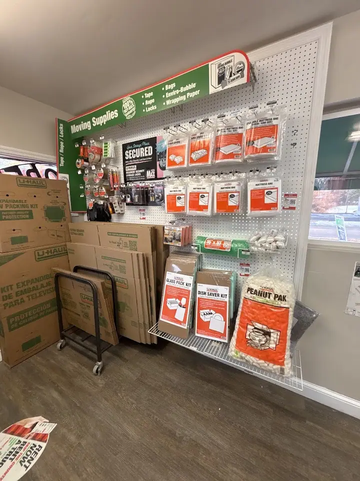 Self-Storage at U-Haul, RV storage in St Peters