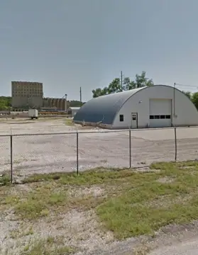 Vincents parking and storage photo 3
