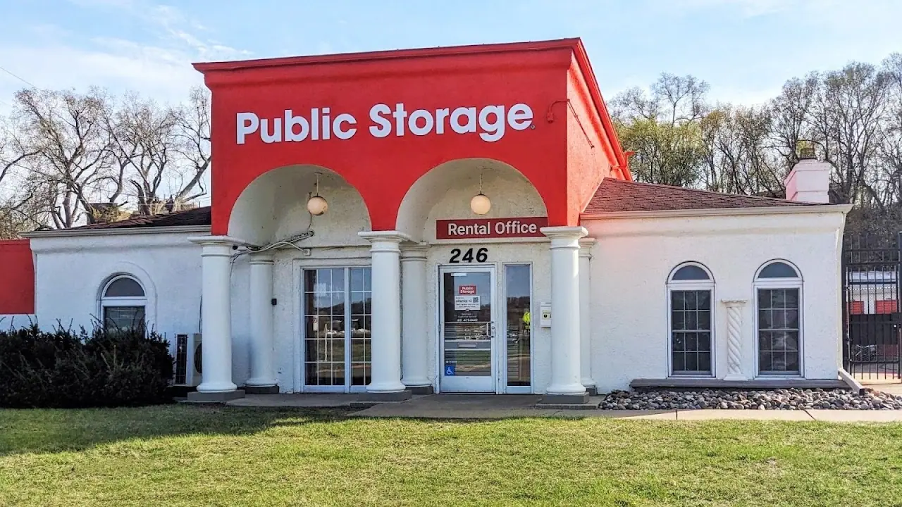 Public Storage, RV storage in St Paul