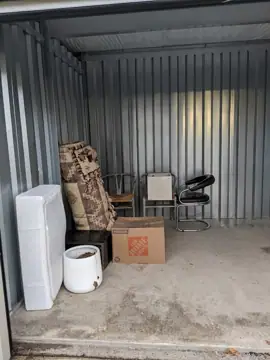 1831 Self Storage photo 2