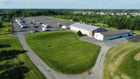 73rd Ave Storage photo 2