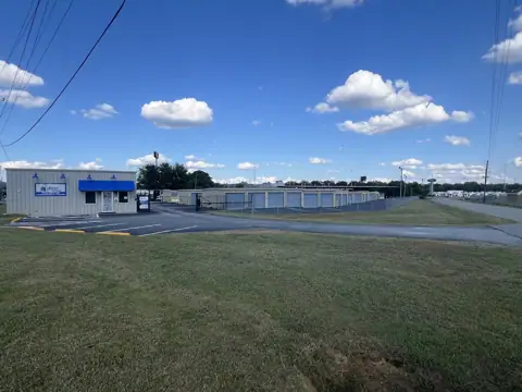 Byron Self Storage - W E Green Jr Pkwy photo 2