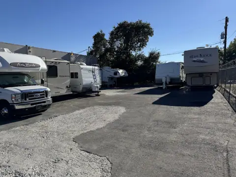 Storage & Moore photo 3