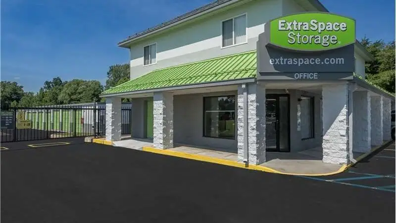 Extra Space Storage, RV storage in Bensalem