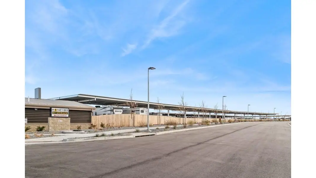 Honey Bee RV Storage, RV storage in Aurora
