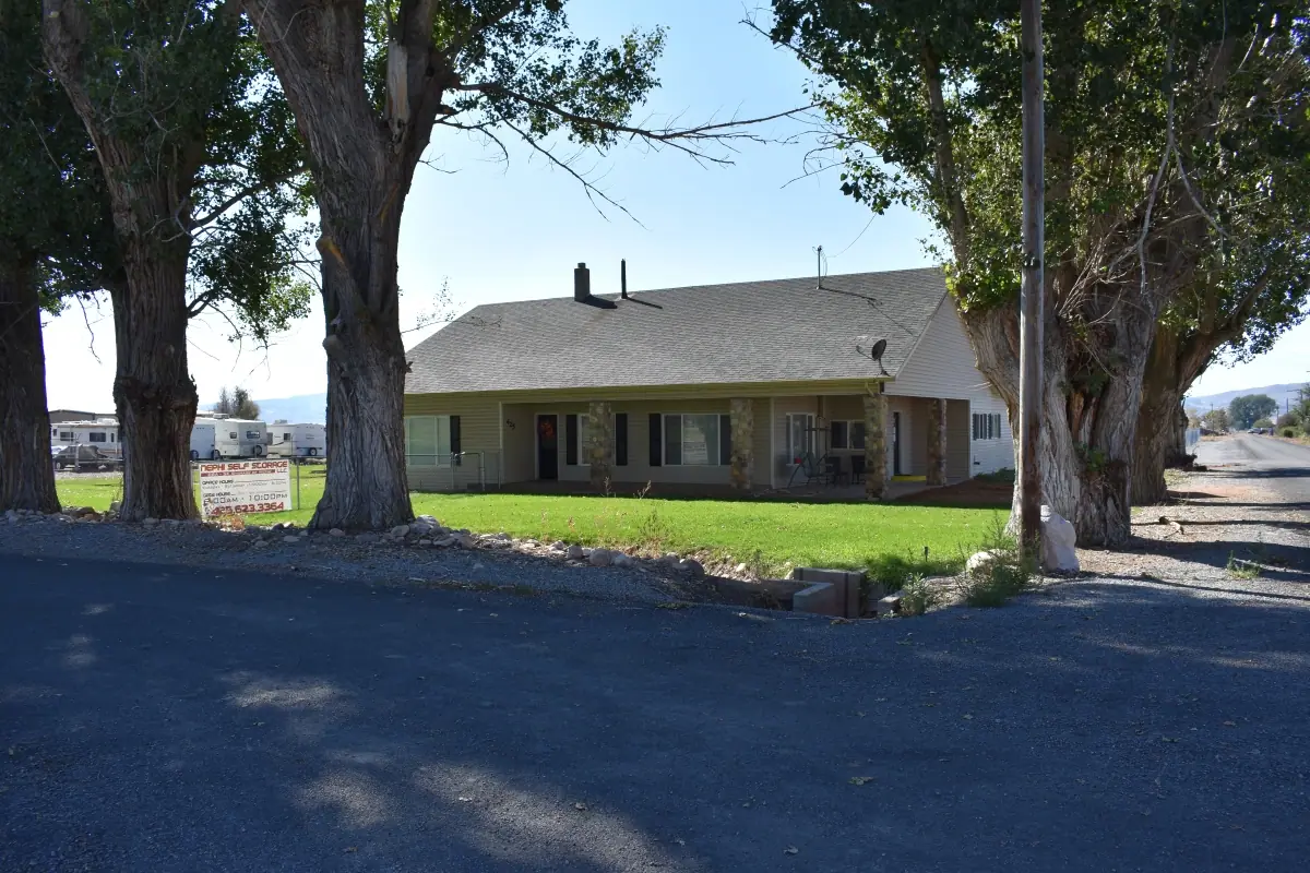 5 K Storage, RV storage in Nephi