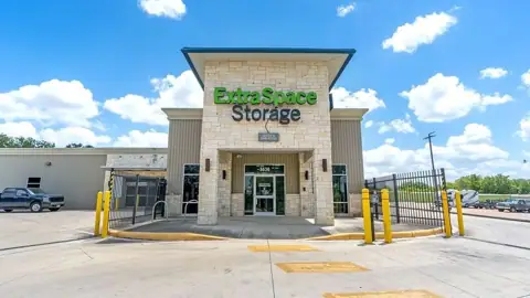 Extra Space Storage in San Antonio, TX