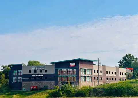 Self-Storage at U-Haul in Lee's Summit, MO
