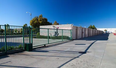 Laguna Self Storage photo 3