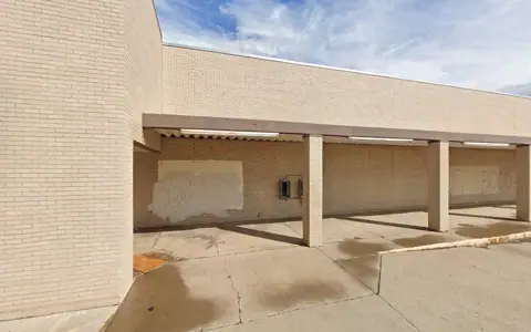 Plaza Storage photo 2
