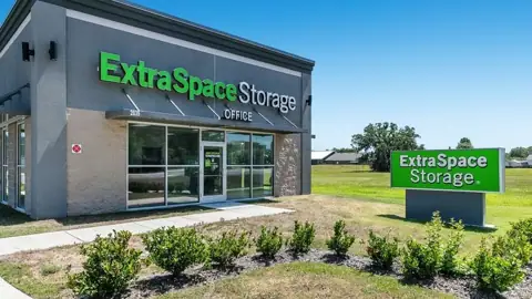 Extra Space Storage in Lakeland, FL