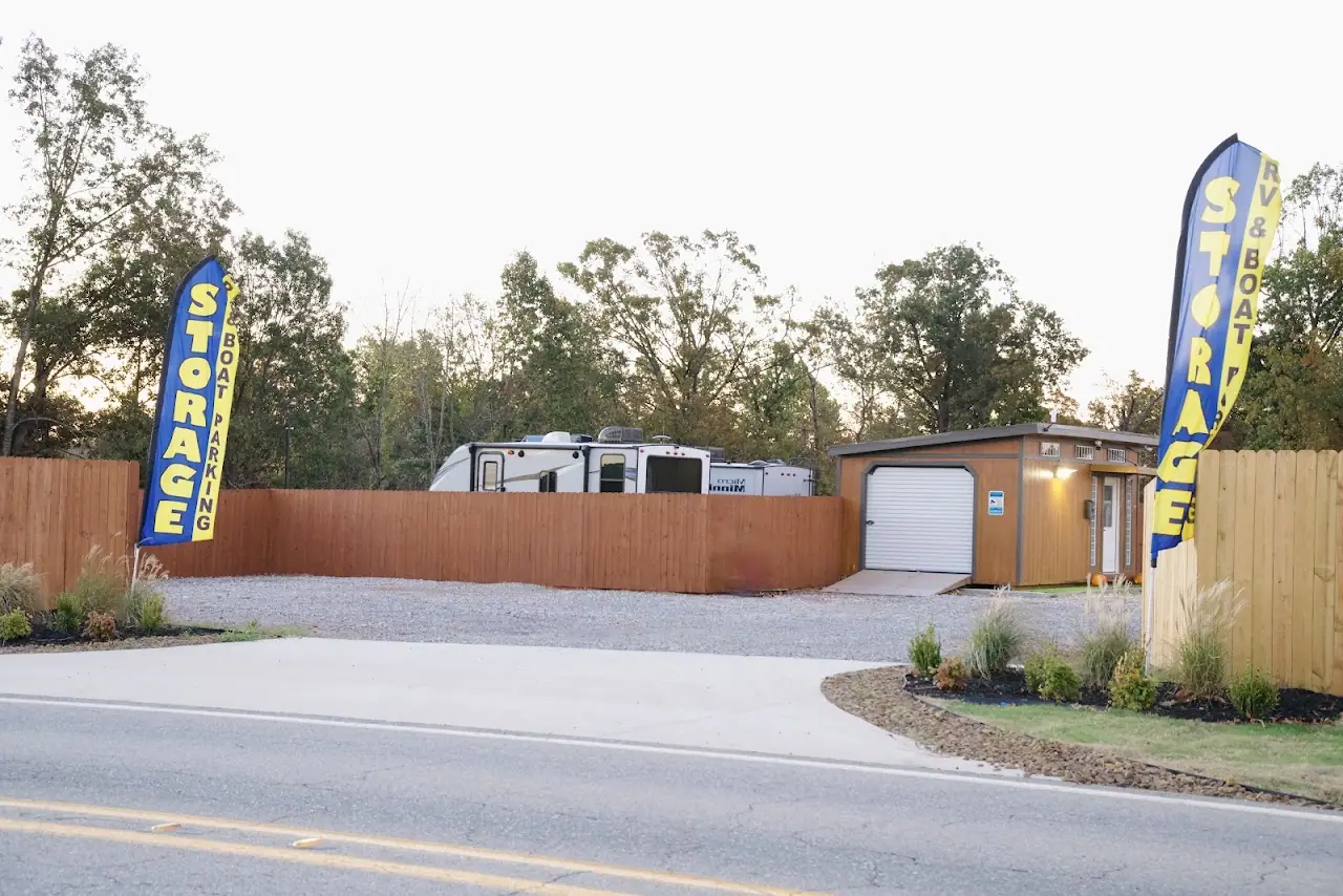 NWA Airport RV & Boat Storage, RV storage in Bentonville