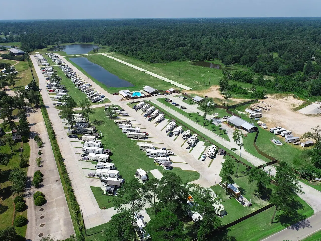 Royal Palms RV Resort, RV storage in Magnolia
