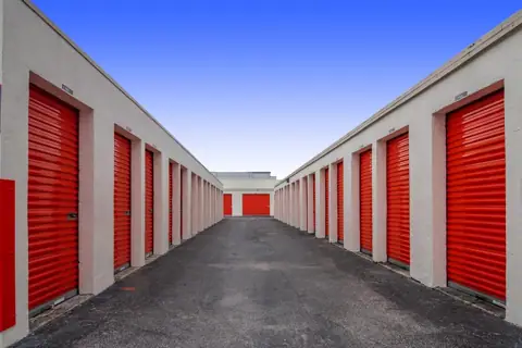 Public Storage photo 2