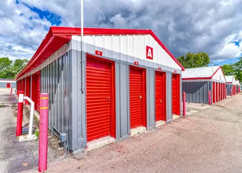 Devon Self Storage Ypsilanti, Michigan photo 2